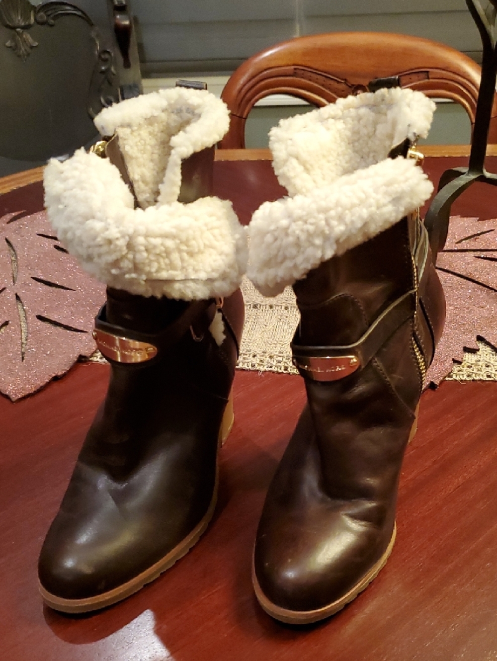 Michael Kors Women's Brown Leather Mid Calf 4in Heel Boots Shearling Distressed - Picture 12 of 15